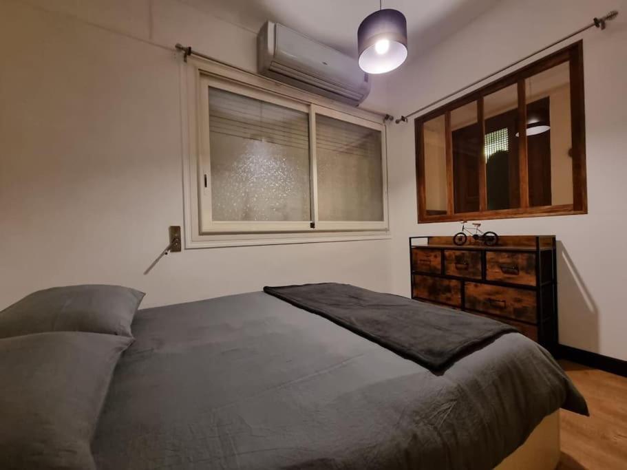 Chez Sam Apartment แซงต์-โลรองต์-เดอ-ลา-ซาลองก์ ภายนอก รูปภาพ